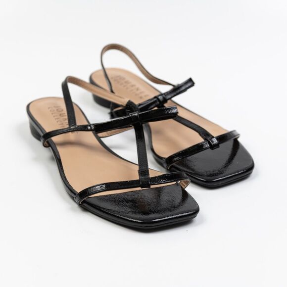 Journee Collection
Women's Zaidda T Strap Flat Sandals size 8 - Picture 1 of 8